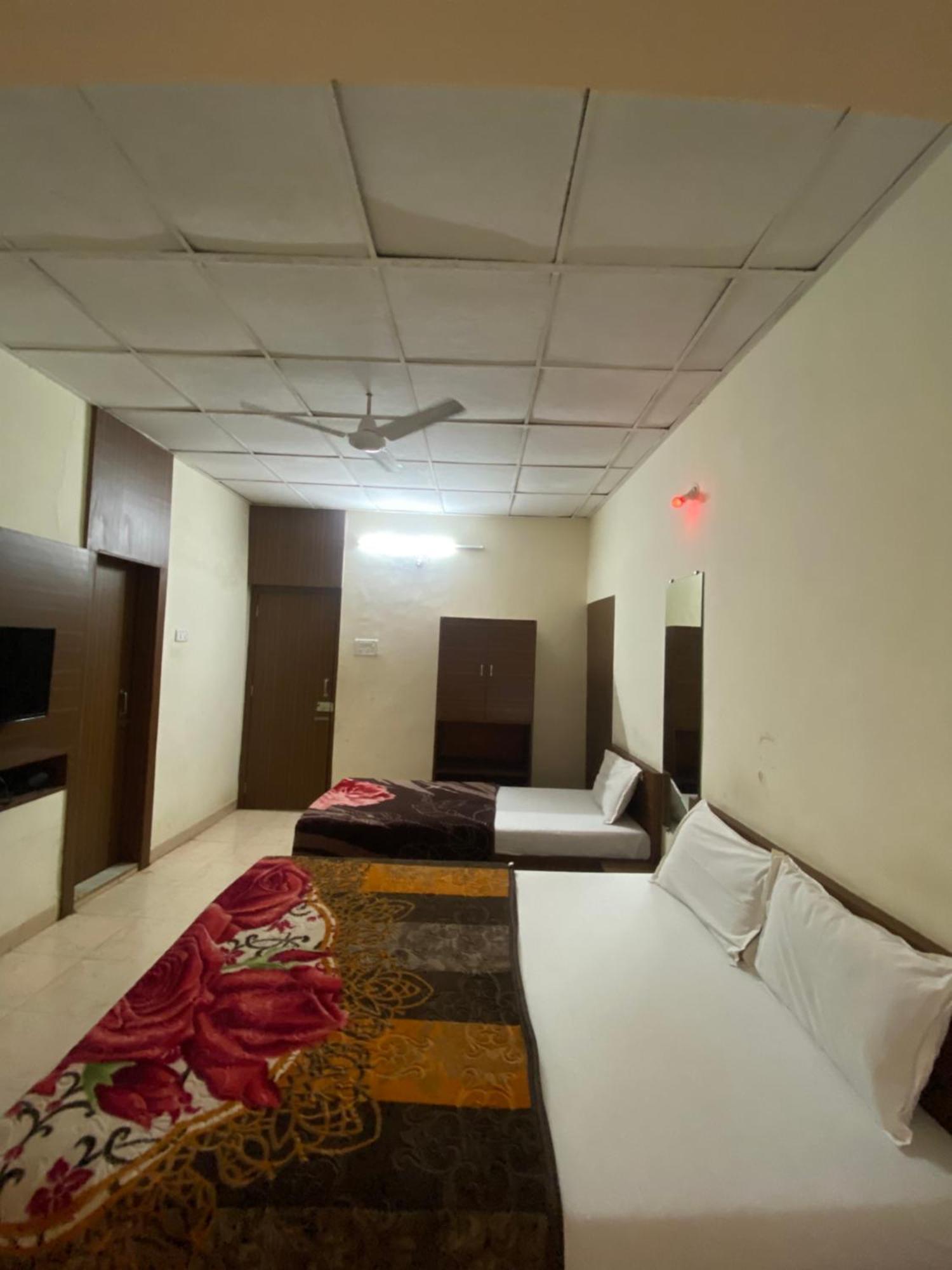 Jewel Resort โลนาวาลา ภายนอก รูปภาพ